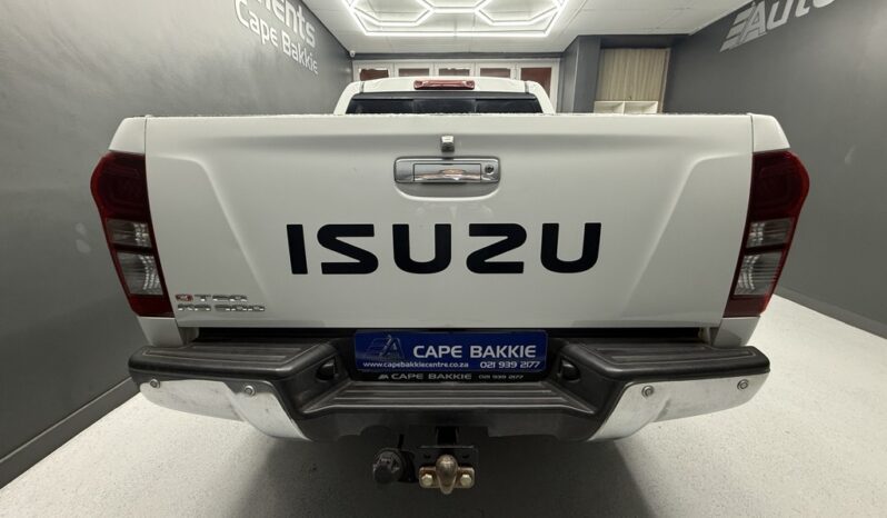 2016 ISUZU KB 300 D-TEQ LX A/T P/U D/C full