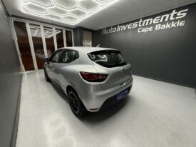 2019 RENAULT CLIO IV 900T AUTHENTIQUE 5DR (66KW)