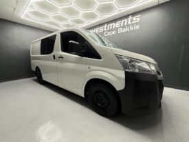 2021 TOYOTA QUANTUM 2.8 LWB CREWCAB F/C P/V