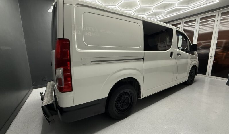 2021 TOYOTA QUANTUM 2.8 LWB CREWCAB F/C P/V full