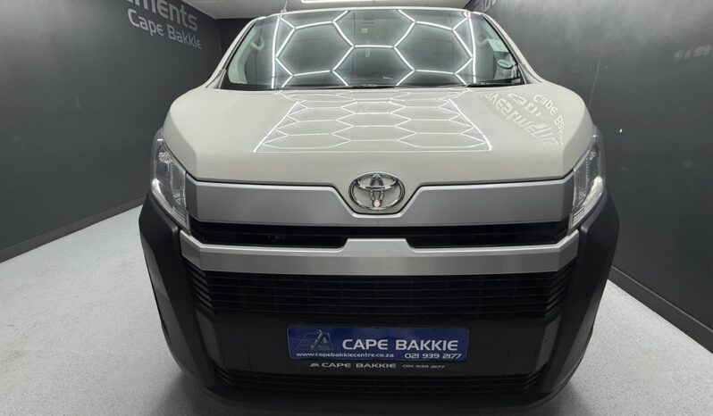 2021 TOYOTA QUANTUM 2.8 LWB CREWCAB F/C P/V full