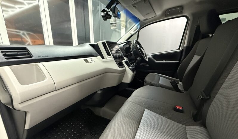 2021 TOYOTA QUANTUM 2.8 LWB CREWCAB F/C P/V full