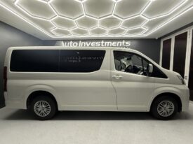 2020 TOYOTA QUANTUM 2.8 GL 11 SEAT