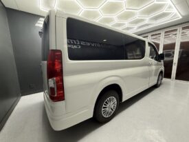 2020 TOYOTA QUANTUM 2.8 GL 11 SEAT