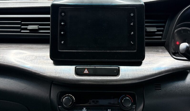 2023 TOYOTA RUMION 1.5 TX A/T full