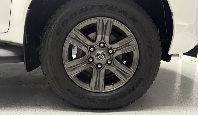 2022 TOYOTA HILUX 2.4 GD-6 RB RAIDER P/U E/CAB full