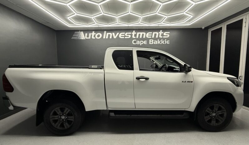 2022 TOYOTA HILUX 2.4 GD-6 RB RAIDER P/U E/CAB full