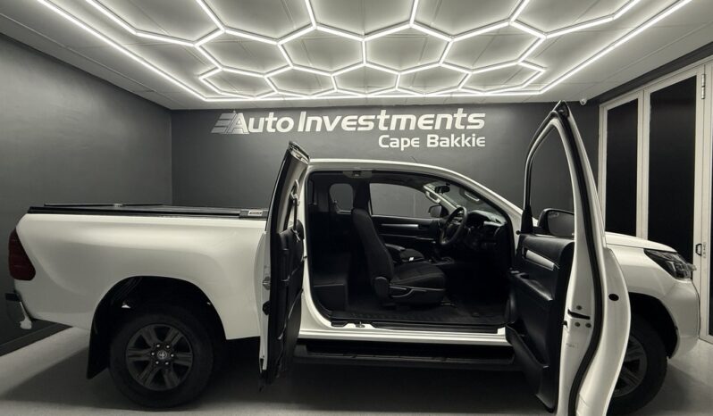2022 TOYOTA HILUX 2.4 GD-6 RB RAIDER P/U E/CAB full