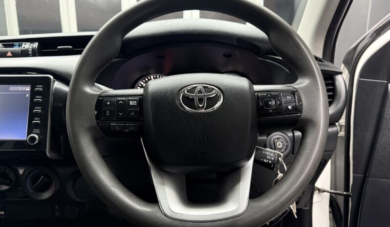 2022 TOYOTA HILUX 2.4 GD-6 RB RAIDER P/U E/CAB full