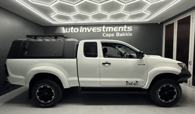 2015 TOYOTA HILUX 3.0D-4D LEGEND 45 XTRA CAB P/U full