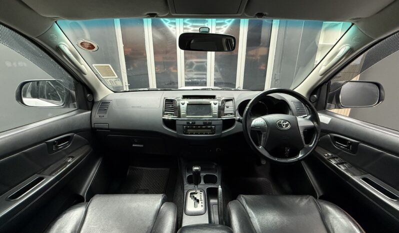 2015 TOYOTA FORTUNER 3.0D-4D R/B A/T full