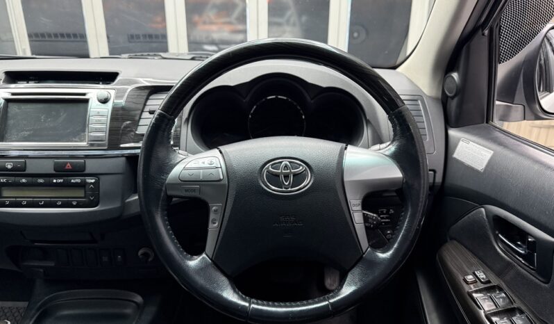 2015 TOYOTA FORTUNER 3.0D-4D R/B A/T full