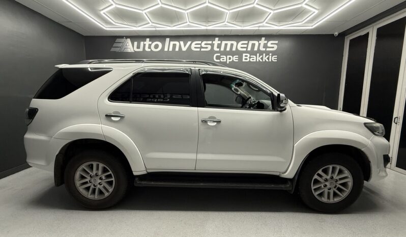 2015 TOYOTA FORTUNER 3.0D-4D R/B A/T full