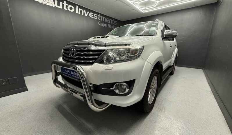 2015 TOYOTA FORTUNER 3.0D-4D R/B A/T full
