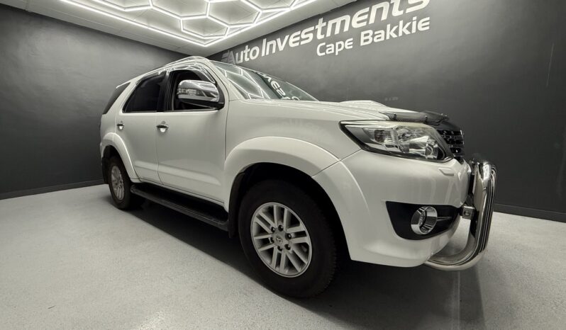 2015 TOYOTA FORTUNER 3.0D-4D R/B A/T full