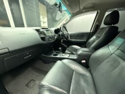 2015 TOYOTA FORTUNER 3.0D-4D R/B A/T full