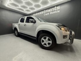 2016 ISUZU KB 300 D-TEQ LX A/T P/U D/C