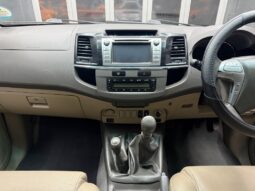 2012 TOYOTA FORTUNER 3.0D-4D 4X4 full