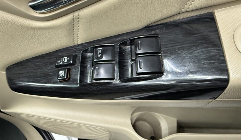 2012 TOYOTA FORTUNER 3.0D-4D 4X4 full