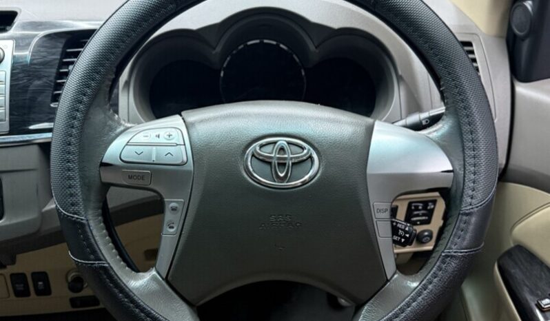 2012 TOYOTA FORTUNER 3.0D-4D 4X4 full