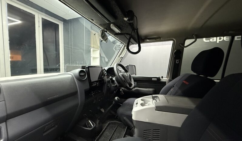 2015 TOYOTA LANDCRUISER 76 4.5D V8 S/W full