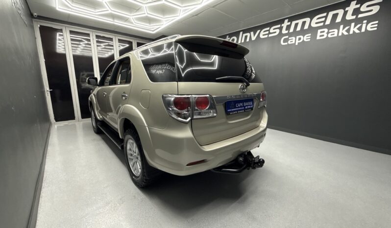 2013 TOYOTA FORTUNER 2.5D-4D RB full