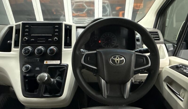 2020 TOYOTA QUANTUM 2.8 GL 11 SEAT full