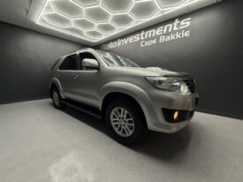 2013 TOYOTA FORTUNER 3.0D-4D R/B
