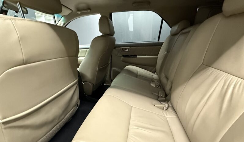 2013 TOYOTA FORTUNER 3.0D-4D R/B full
