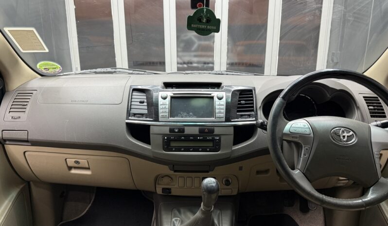 2013 TOYOTA FORTUNER 3.0D-4D R/B full