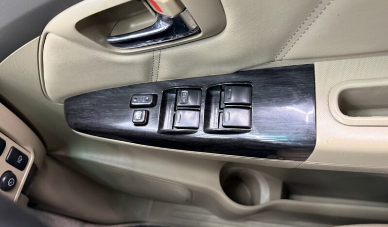 2013 TOYOTA FORTUNER 3.0D-4D R/B full