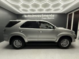 2013 TOYOTA FORTUNER 3.0D-4D R/B