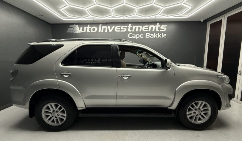2013 TOYOTA FORTUNER 3.0D-4D R/B full