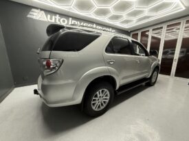 2013 TOYOTA FORTUNER 3.0D-4D R/B
