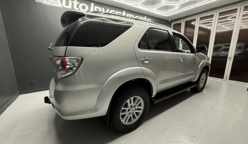 2013 TOYOTA FORTUNER 3.0D-4D R/B full