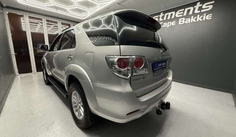 2013 TOYOTA FORTUNER 3.0D-4D R/B full