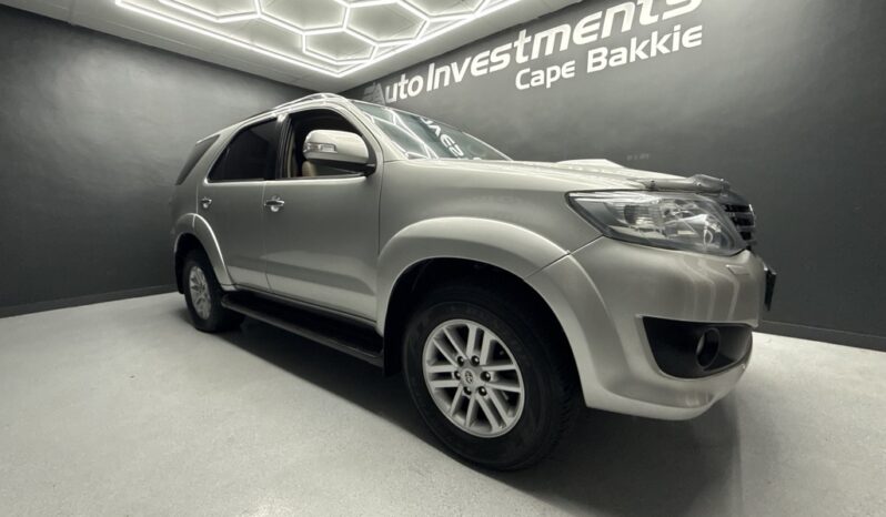 2013 TOYOTA FORTUNER 3.0D-4D R/B full
