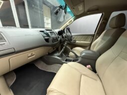 2013 TOYOTA FORTUNER 3.0D-4D R/B full