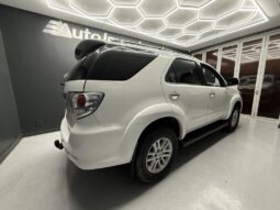 2014 TOYOTA FORTUNER 2.5D-4D RB