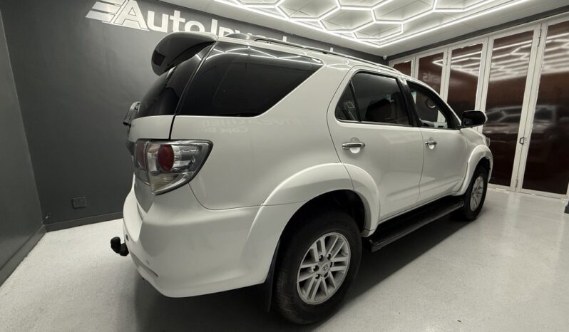 2014 TOYOTA FORTUNER 2.5D-4D RB full