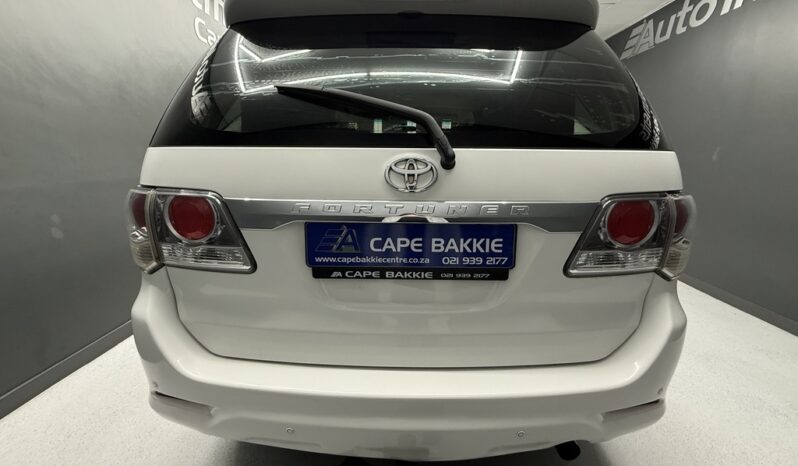 2014 TOYOTA FORTUNER 2.5D-4D RB full