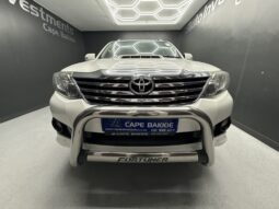 2014 TOYOTA FORTUNER 2.5D-4D RB full