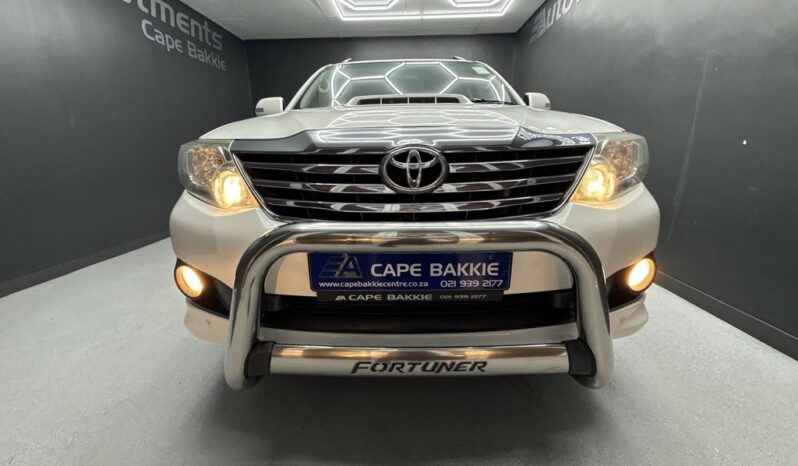 2014 TOYOTA FORTUNER 2.5D-4D RB full