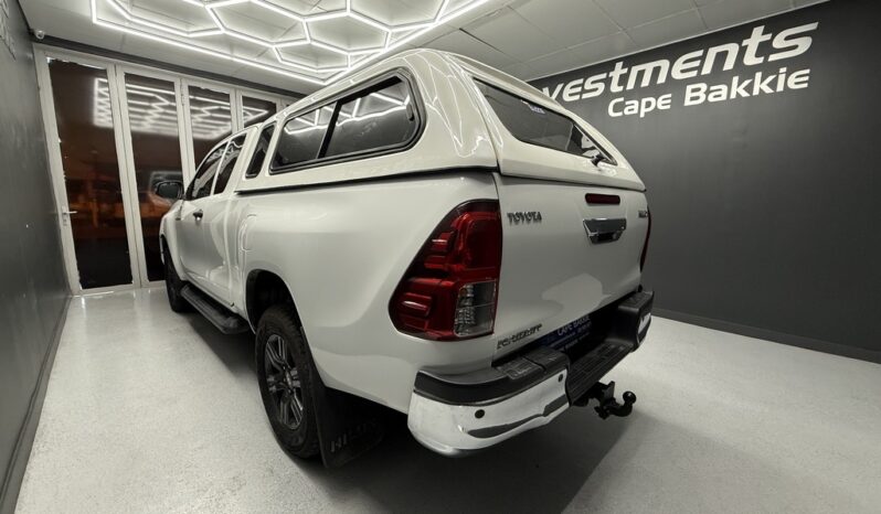 2021 TOYOTA HILUX 2.4 GD-6 RB RAIDER P/U E/CAB full