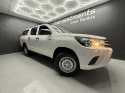 2017 TOYOTA HILUX 2.4 GD-6 SR 4X4 P/U D/C