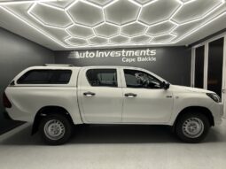 2017 TOYOTA HILUX 2.4 GD-6 SR 4X4 P/U D/C