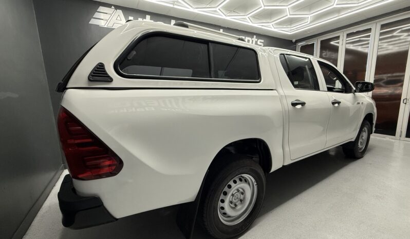 2017 TOYOTA HILUX 2.4 GD-6 SR 4X4 P/U D/C full