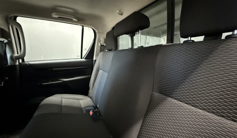 2017 TOYOTA HILUX 2.4 GD-6 SR 4X4 P/U D/C full