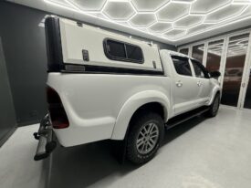 2014 TOYOTA HILUX 3.0 D-4D LEGEND 45 4X4 P/U D/C