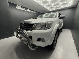 2014 TOYOTA HILUX 3.0 D-4D LEGEND 45 4X4 P/U D/C